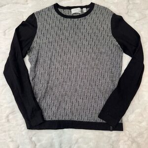 Calvin Klein Men's Sweater in Black and White